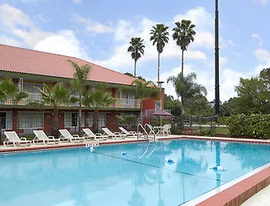 Days Inn By Wyndham Cocoa Cruiseport West At I-95/524 